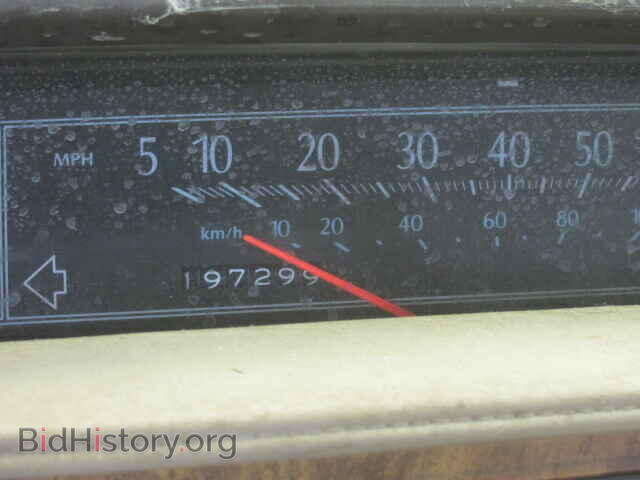 1985 CADILLAC DEVILLE - VIN: 1G6CD6984F4338051 - Photo 8