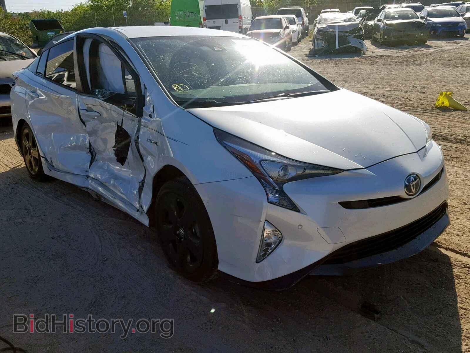 Photo  - TOYOTA PRIUS 2017