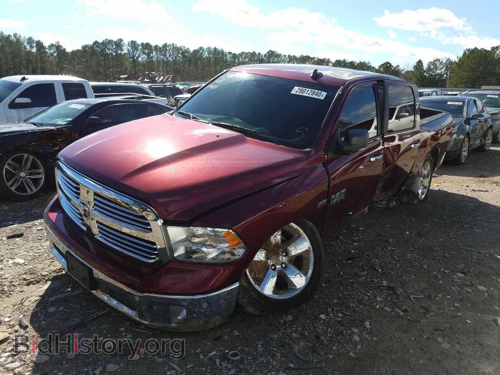 2017 RAM 1500 - VIN: 3C6RR7LT4HG592836 - Photo 2