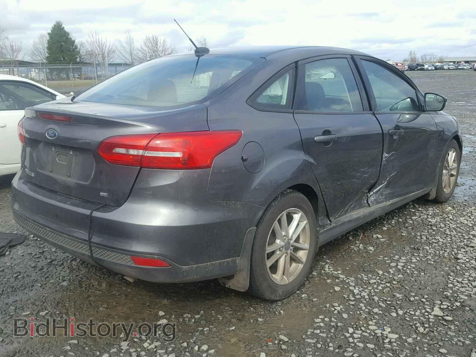 2016 FORD FOCUS - VIN: 1FADP3F2XGL344585 - Photo 4