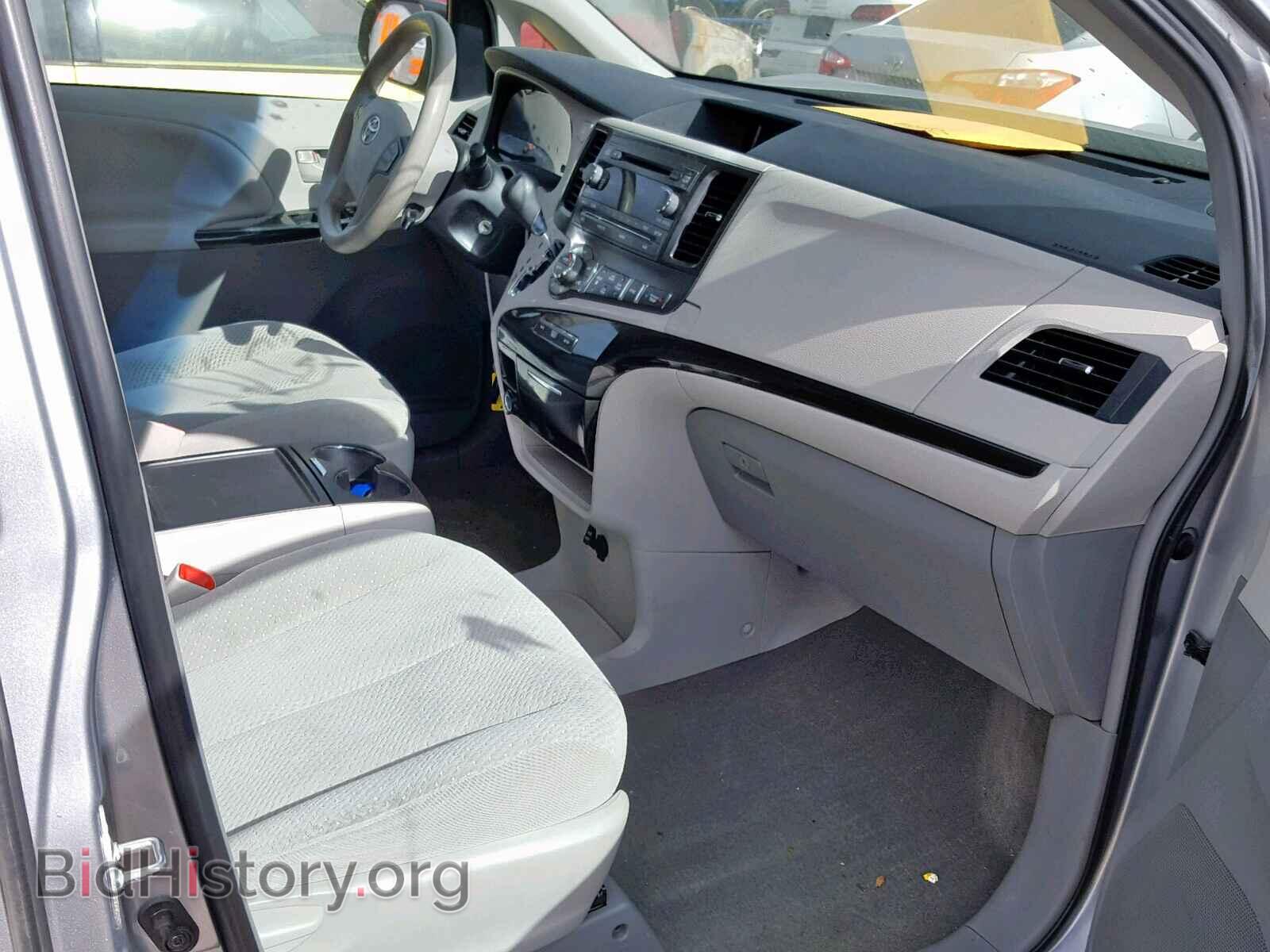 2013 TOYOTA SIENNA LE - VIN: 5TDKK3DC8DS314667 - Фото 5