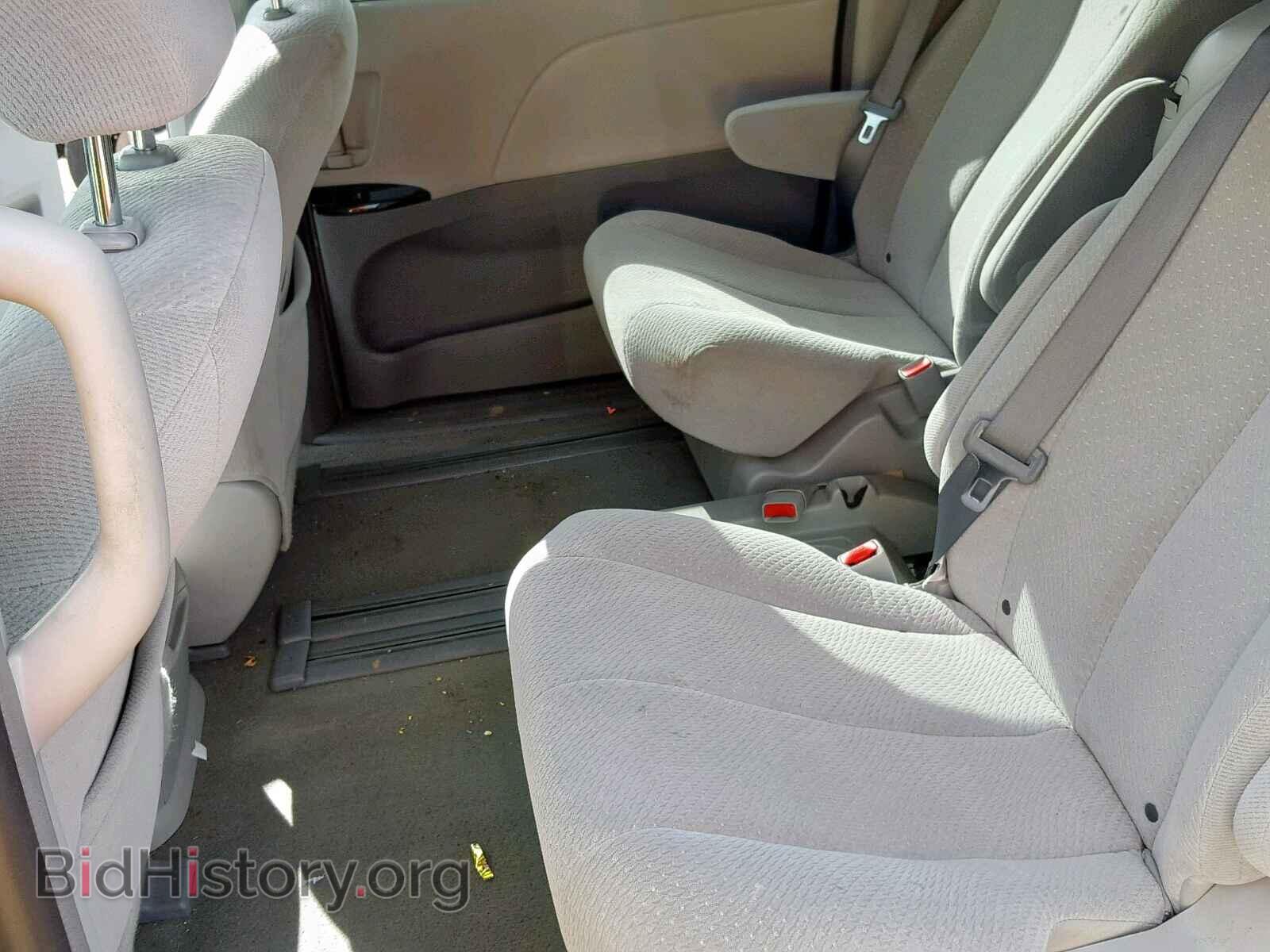 2013 TOYOTA SIENNA LE - VIN: 5TDKK3DC8DS314667 - Фото 6