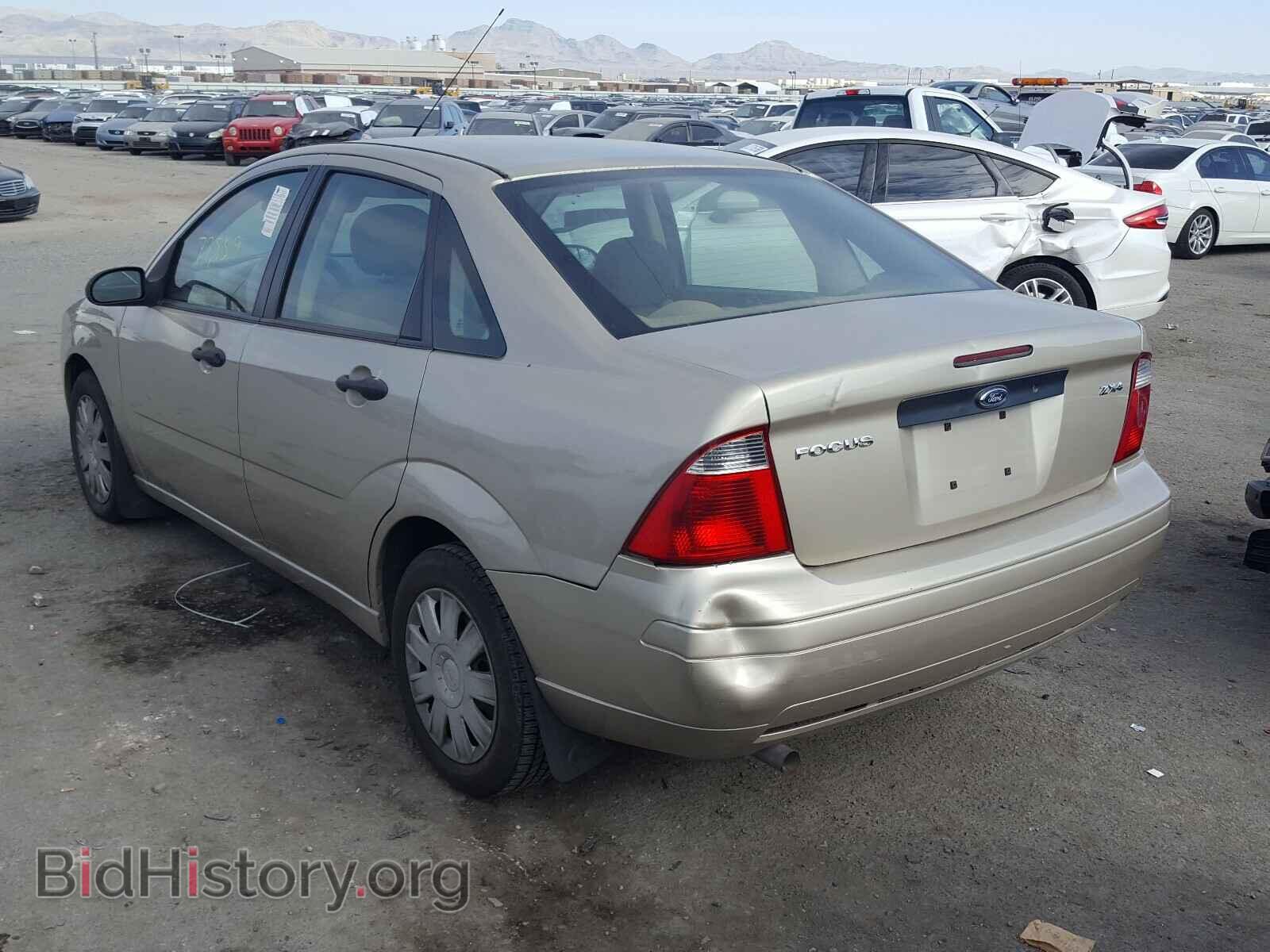 2006 FORD FOCUS - VIN: 1FAFP34N96W111817 - Фото 3