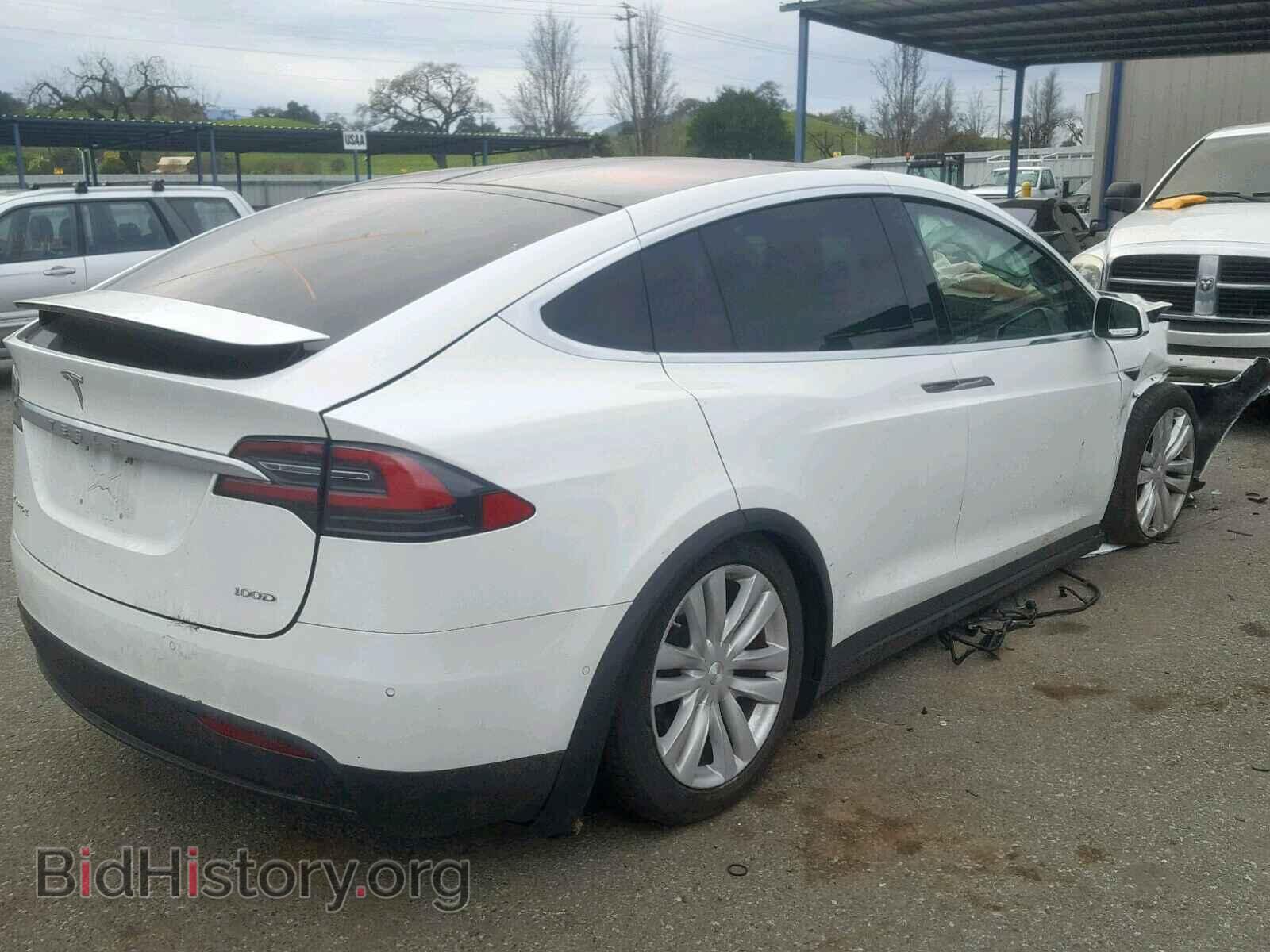 2017 TESLA MODEL X - VIN: 5YJXCDE22HF049009 - Photo 4