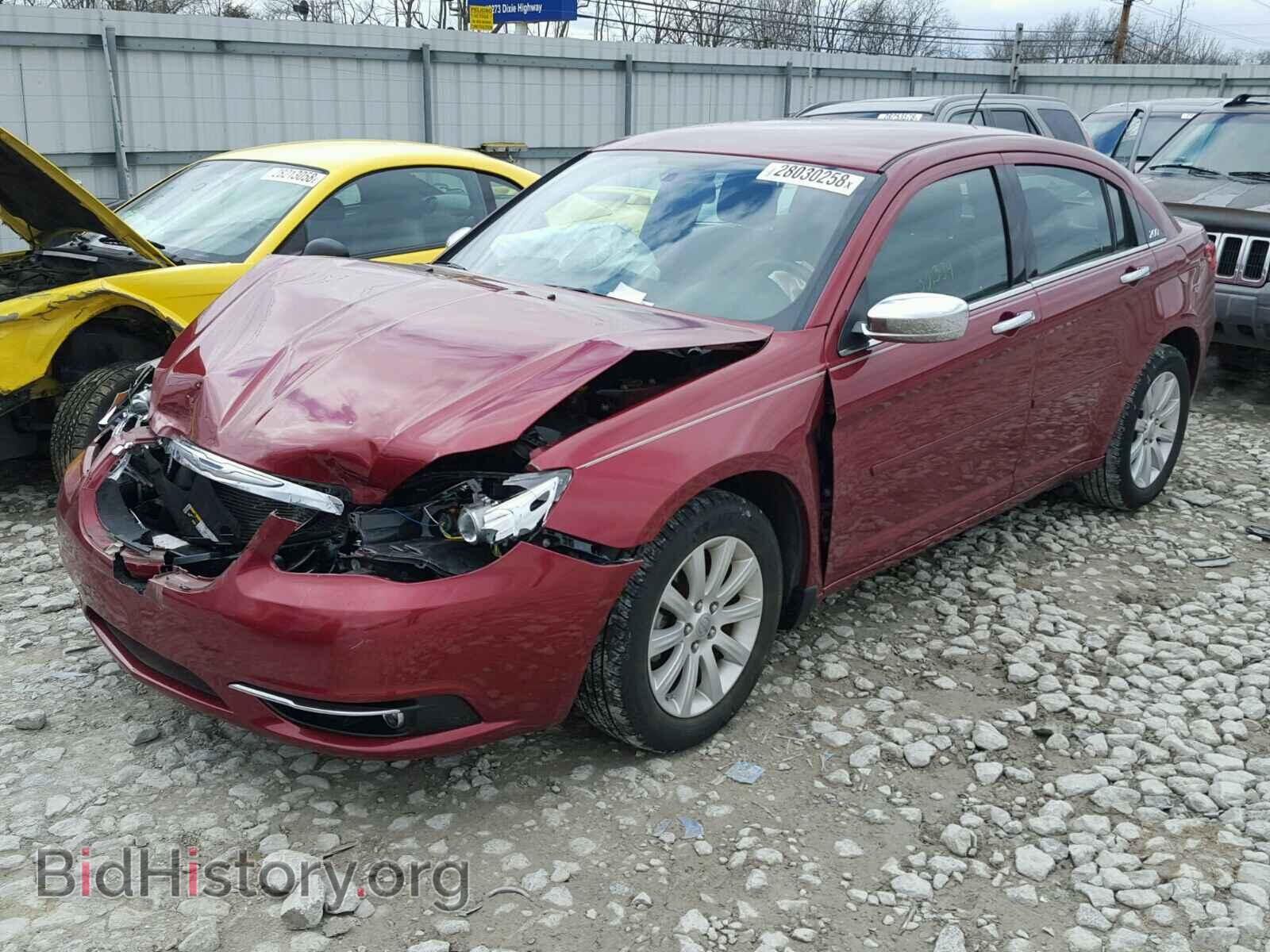 2014 CHRYSLER 200 - VIN: 1C3CCBCG3EN156363 - Фото 2