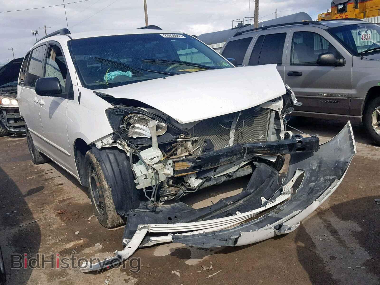 Фотография 5TDZA23C04S093403 - TOYOTA SIENNA CE 2004