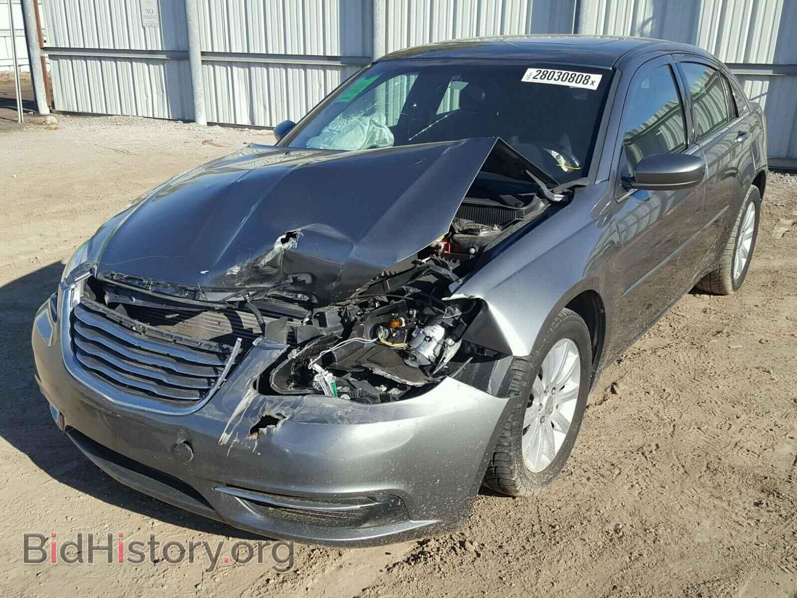2013 CHRYSLER 200 - VIN: 1C3CCBBG5DN659392 - Фото 2
