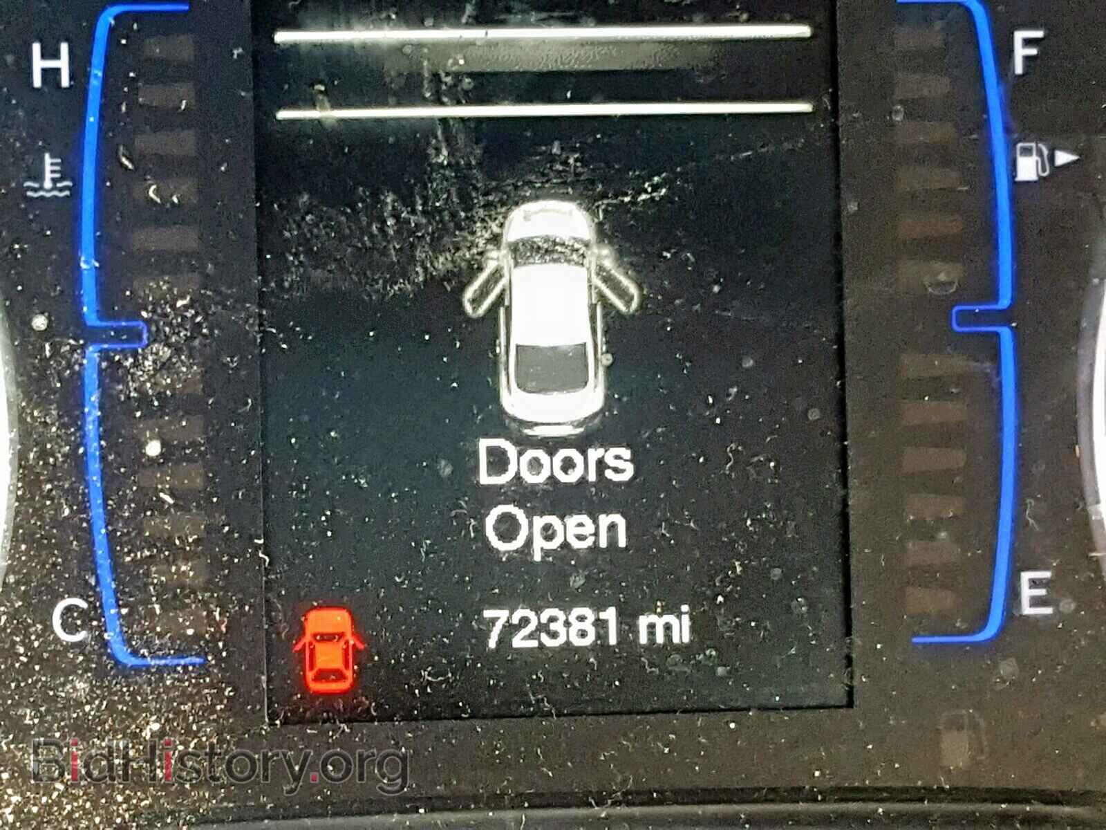 2016 CHRYSLER 200 - VIN: 1C3CCCAB0GN140847 - Фото 8