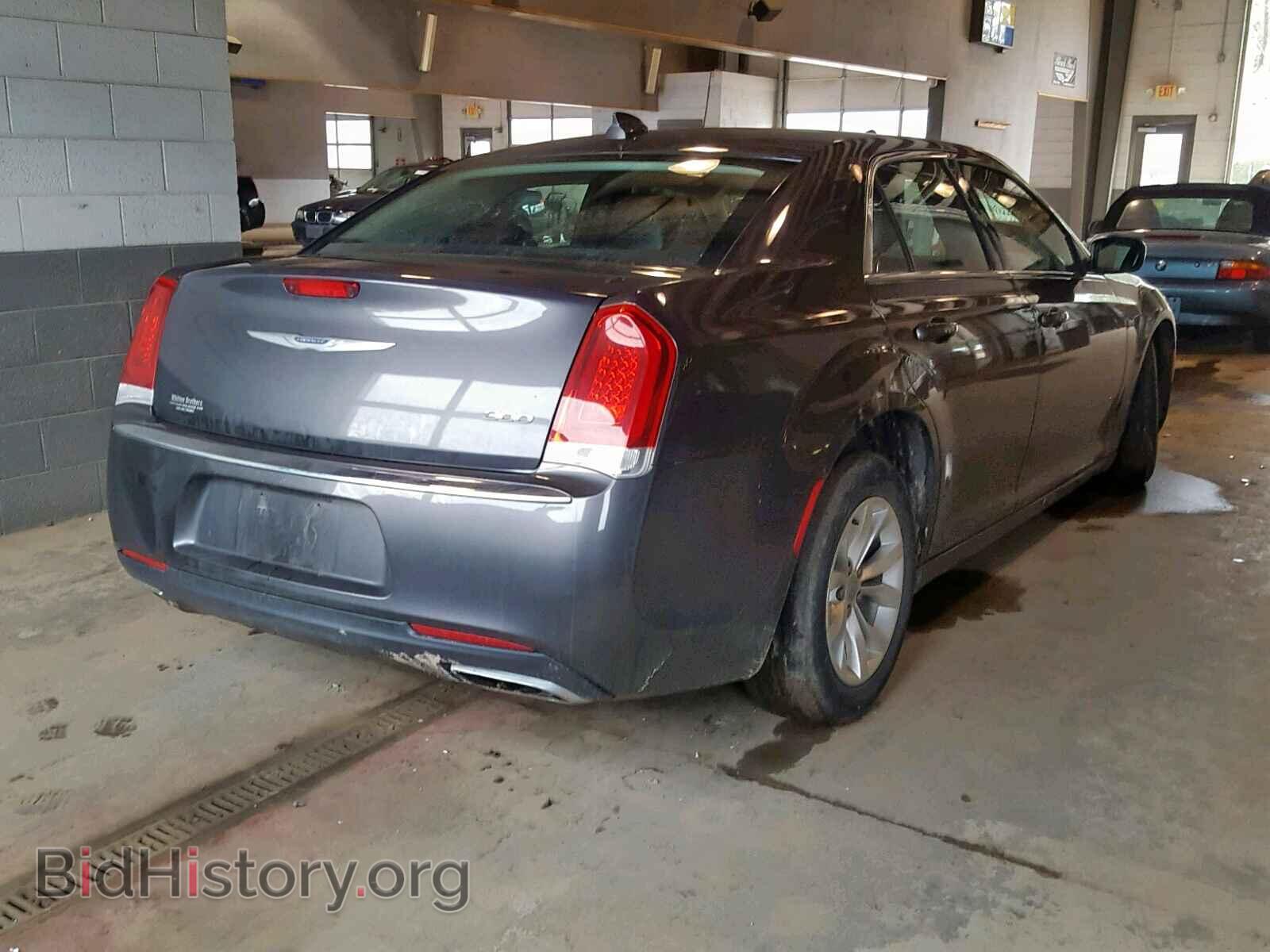 2016 CHRYSLER 300 - VIN: 2C3CCAAGXGH117925 - Фото 4