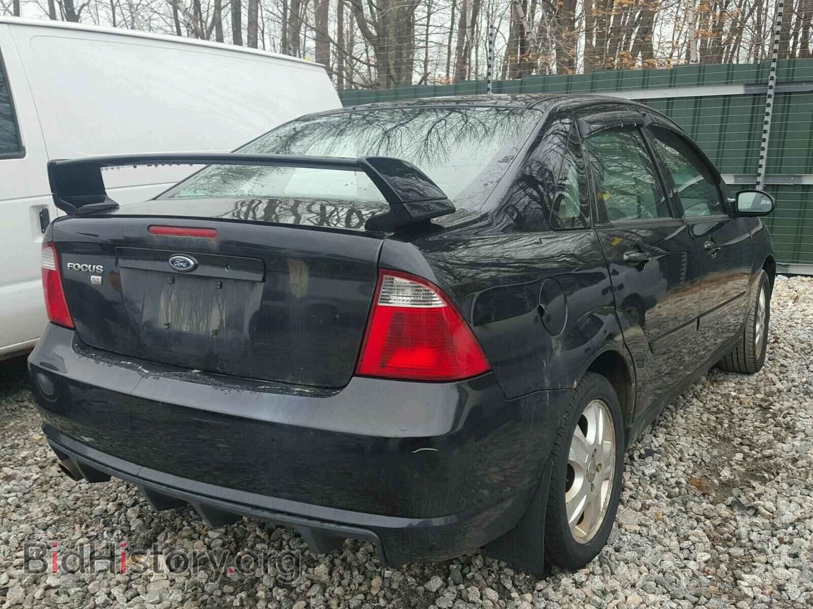 2007 FORD FOCUS - VIN: 1FAHP38Z37W135876 - Photo 4