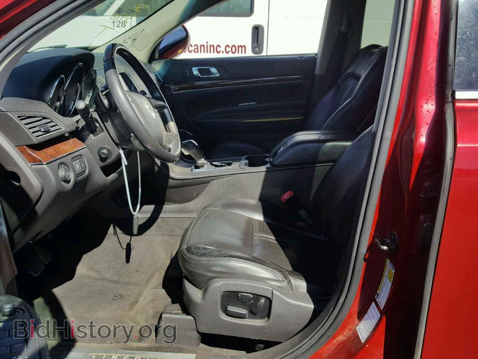 2012 LINCOLN MKT - VIN: 2LMHJ5FR2CBL54575 - Photo 5