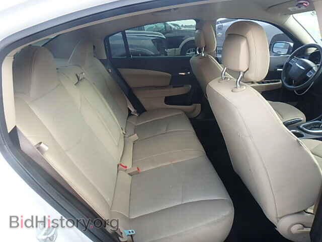 2013 CHRYSLER 200 - VIN: 1C3CCBAB7DN604609 - Фото 6