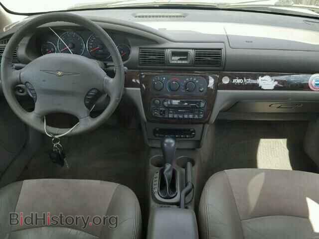 2004 CHRYSLER SEBRING - VIN: 1C3EL56R84N136681 - Фото 9