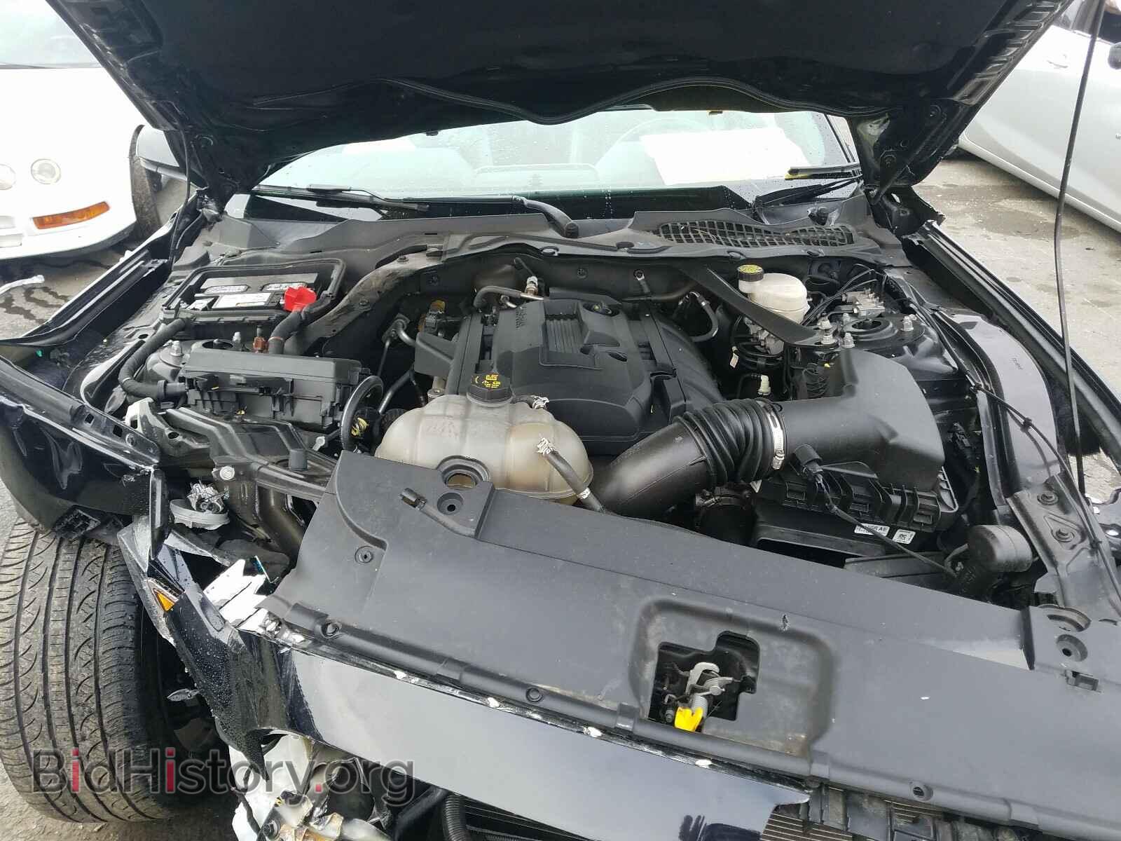 2016 FORD MUSTANG - VIN: 1FATP8UH1G5211850 - Фото 7