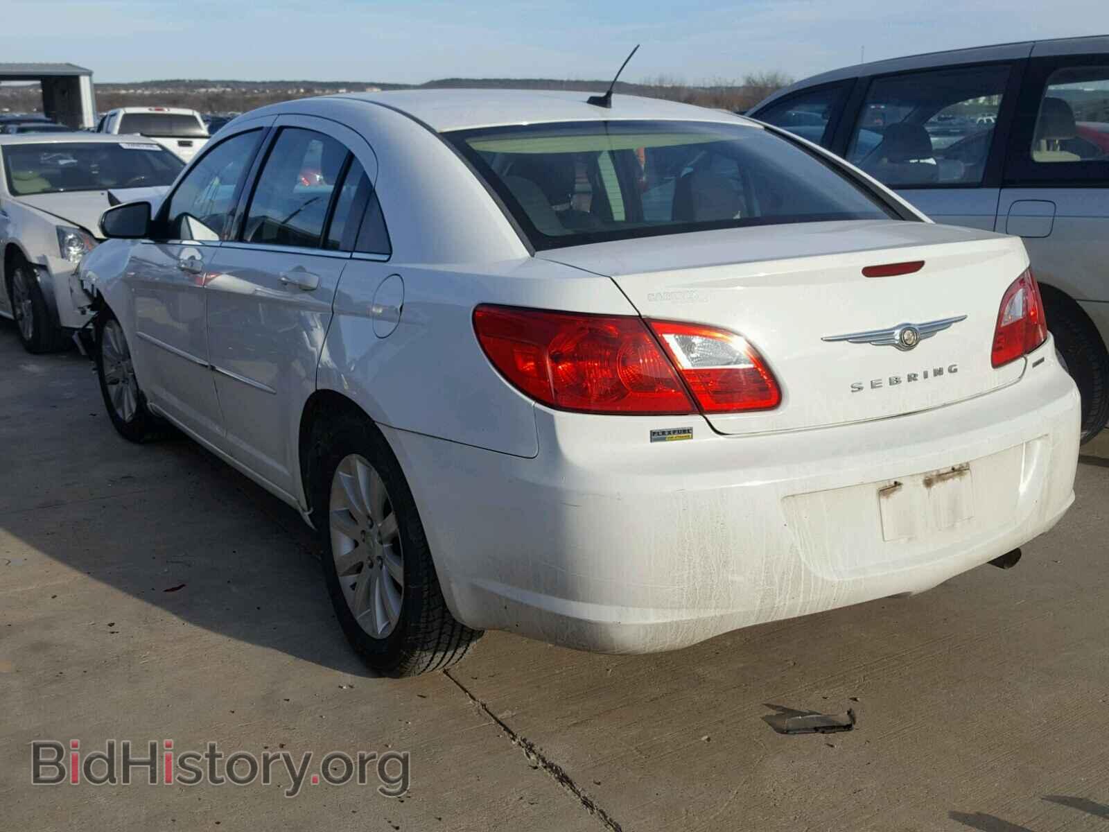 2010 CHRYSLER SEBRING - VIN: 1C3CC5FD8AN192417 - Фото 3