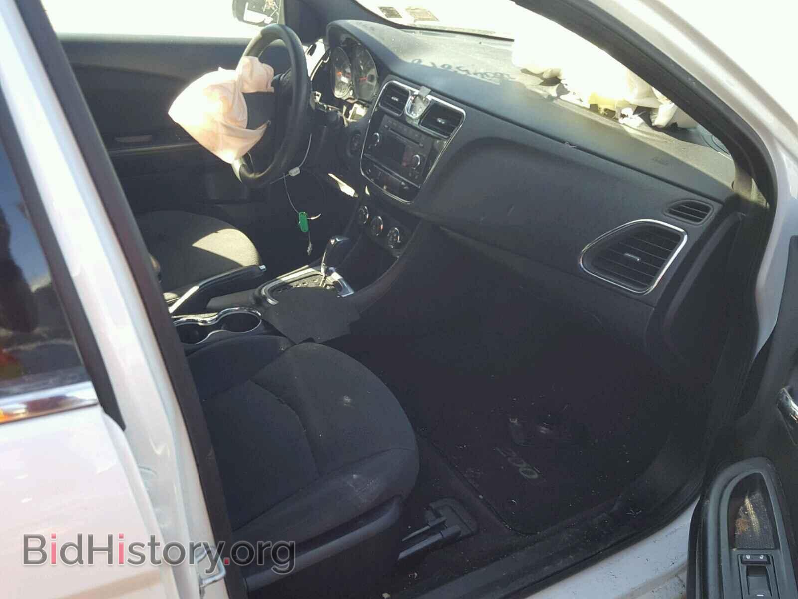 2014 CHRYSLER 200 - VIN: 1C3CCBAB1EN213926 - Фото 5