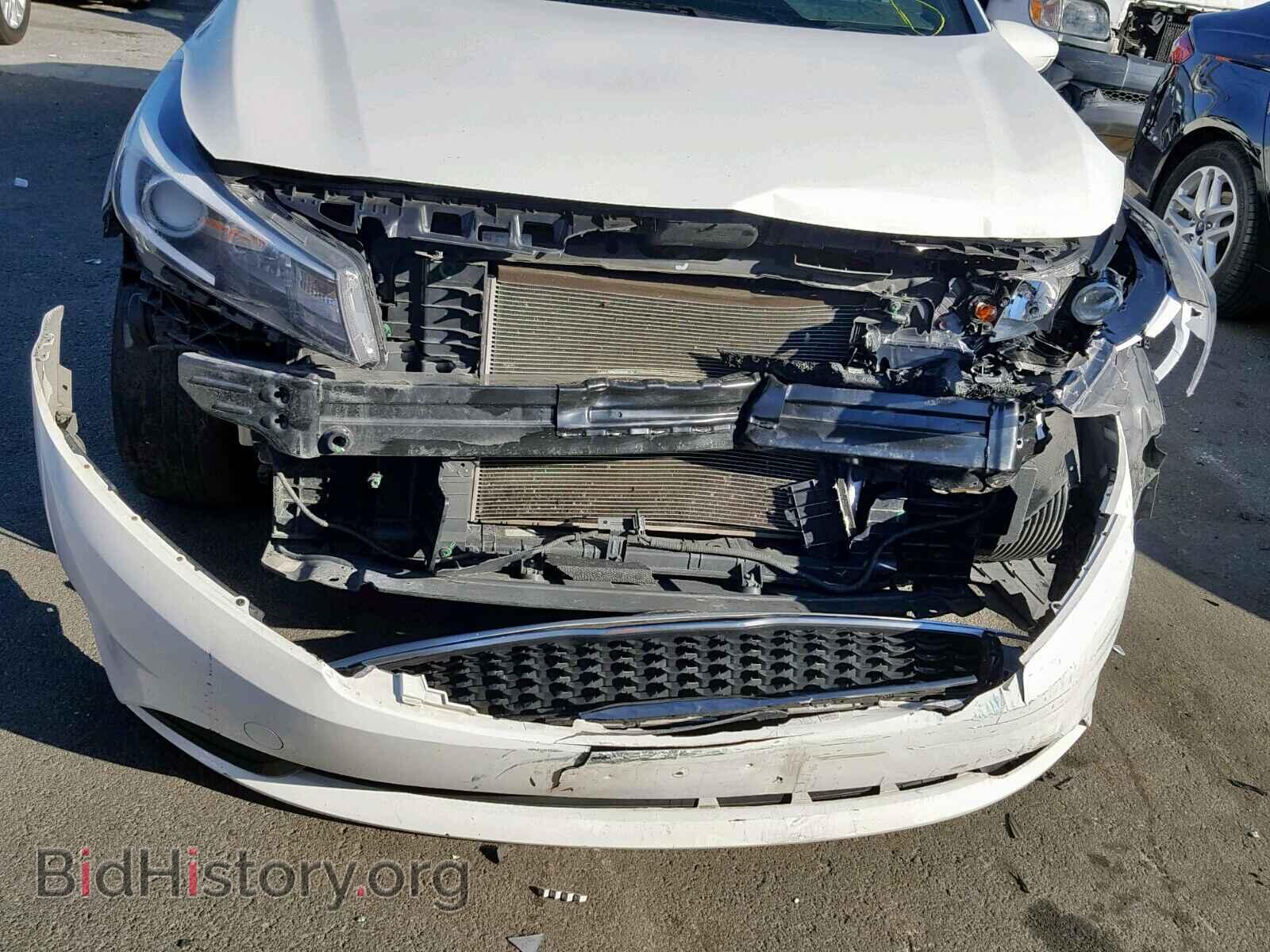 2017 KIA FORTE LX - VIN: 3KPFK4A78HE059498 - Фото 9