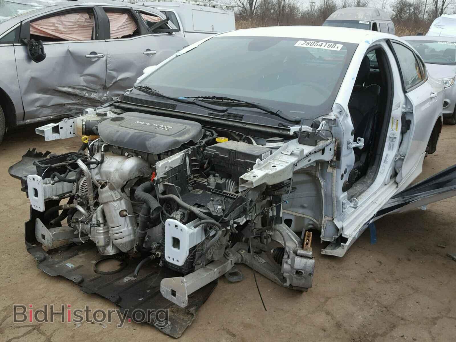 2015 CHRYSLER 200 - VIN: 1C3CCCBB8FN700353 - Photo 2