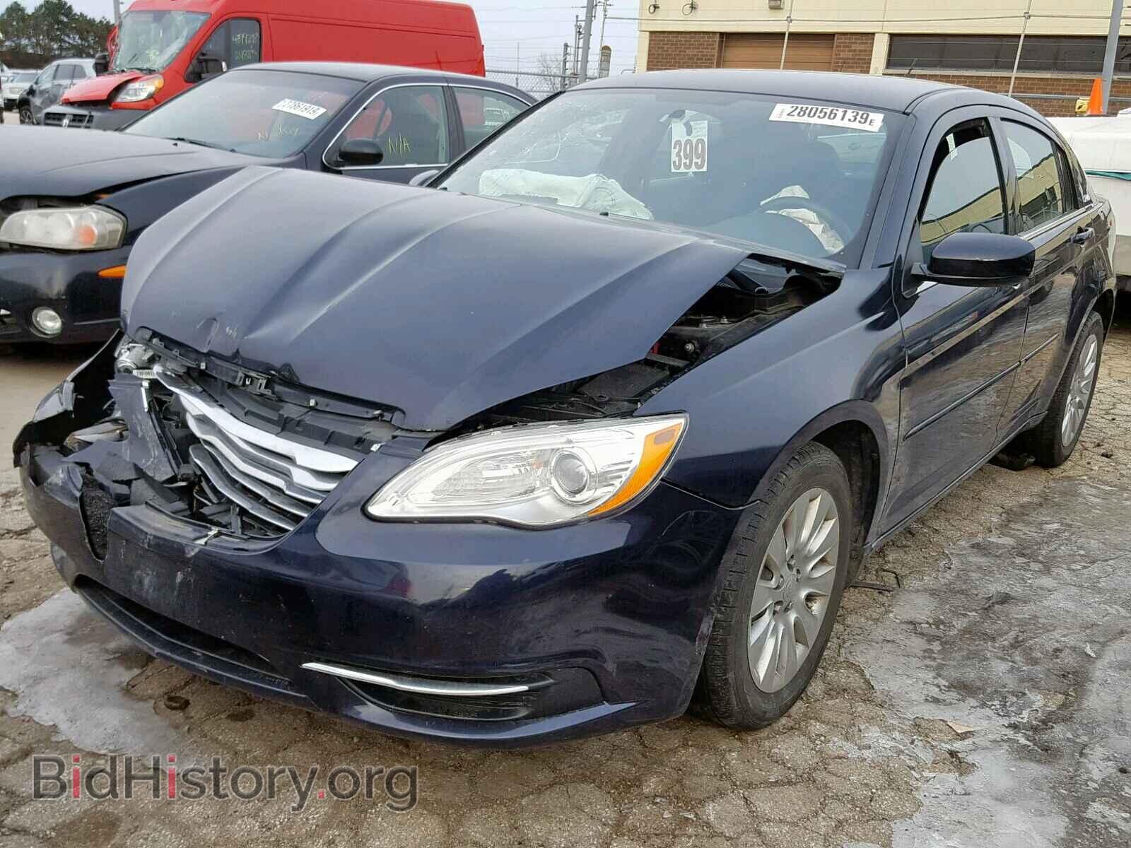 2012 CHRYSLER 200 - VIN: 1C3CCBAB2CN204715 - Фото 2