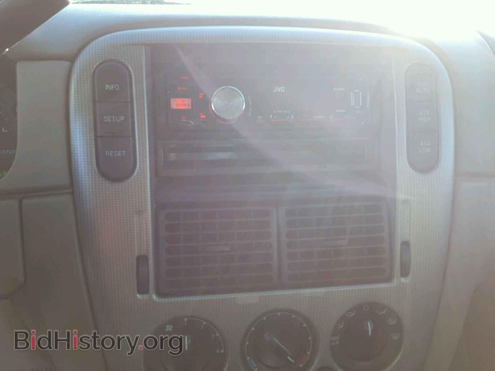 2005 FORD EXPLORER - VIN: 1FMZU73E75UA74829 - Photo 9