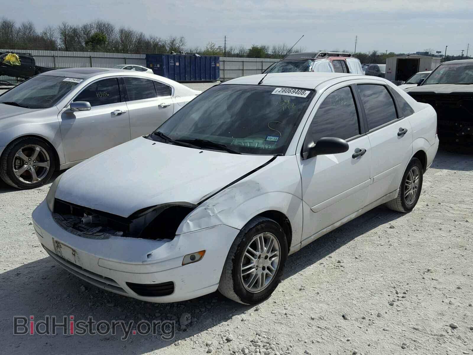2007 FORD FOCUS - VIN: 1FAFP34N07W158798 - Фото 2