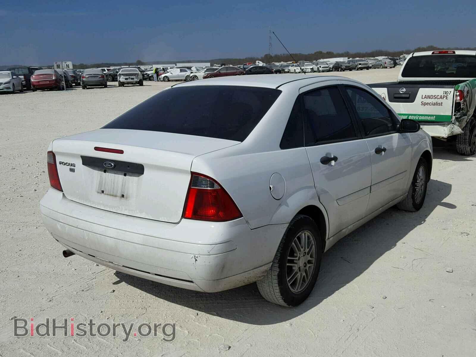 2007 FORD FOCUS - VIN: 1FAFP34N07W158798 - Фото 4