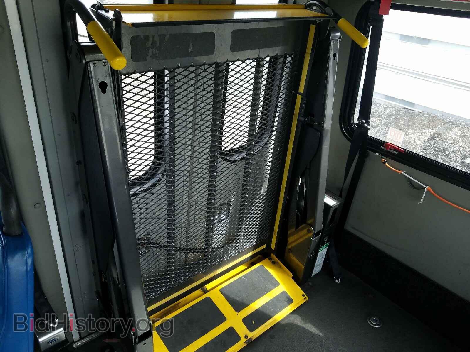 2012 FORD ECONOLINE - VIN: 1FDWE3FLXCDA13605 - Photo 9
