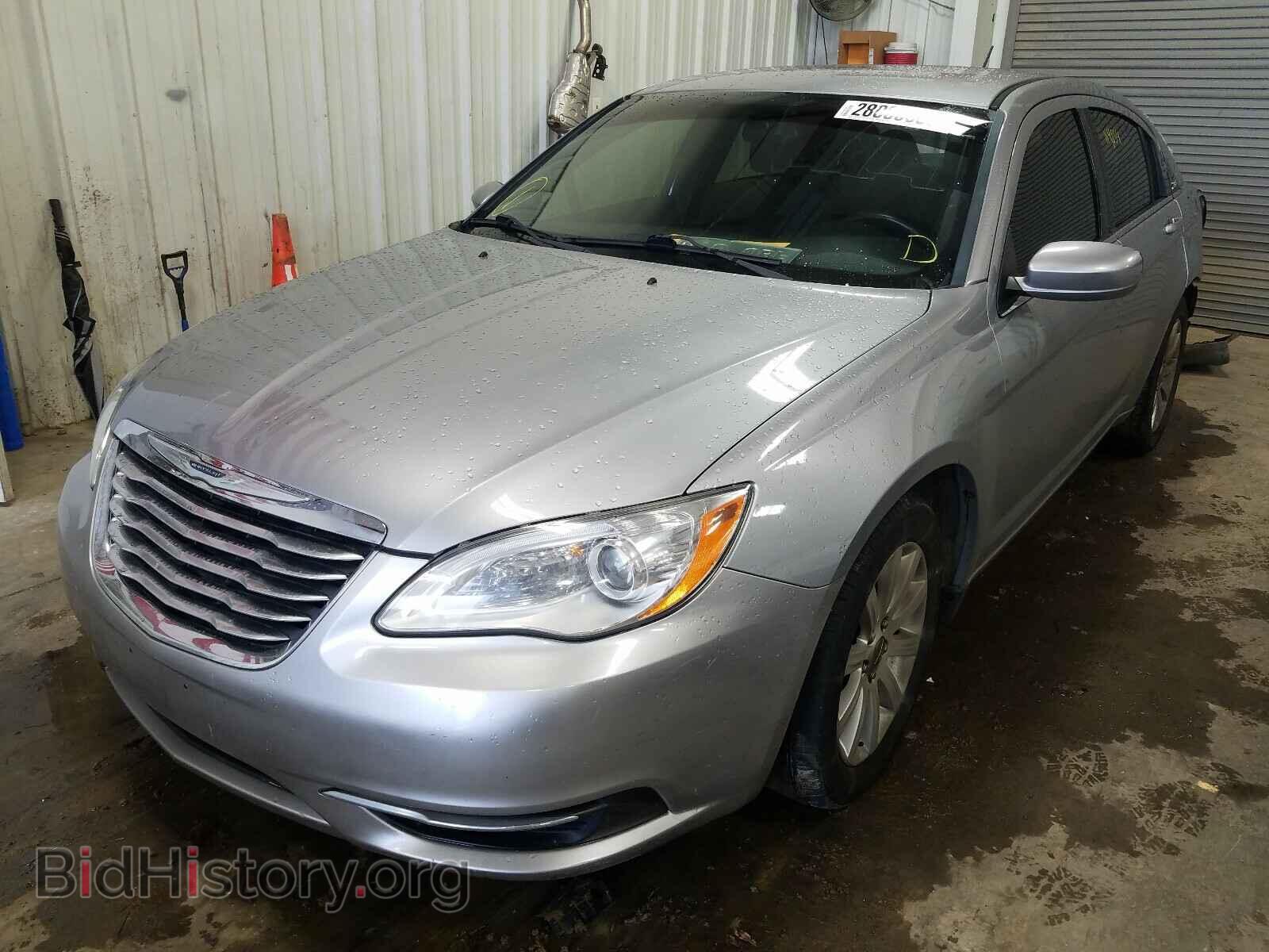2013 CHRYSLER 200 - VIN: 1C3CCBBG3DN527084 - Фото 2