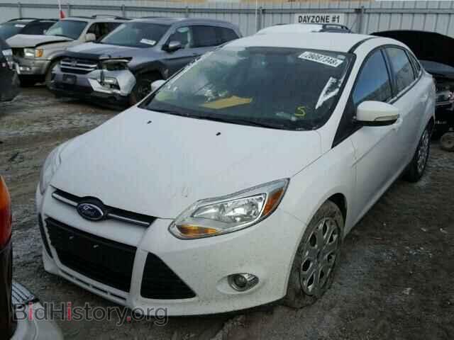 2012 Ford FOCUS (VIN 1FAHP3F22CL181894) — фото 2 из 10