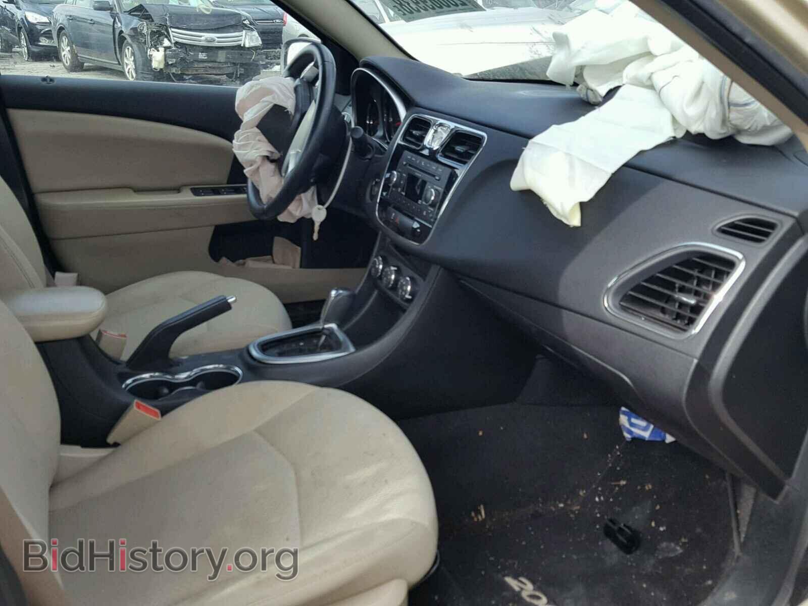 2011 CHRYSLER 200 - VIN: 1C3BC1FB2BN521083 - Фото 5
