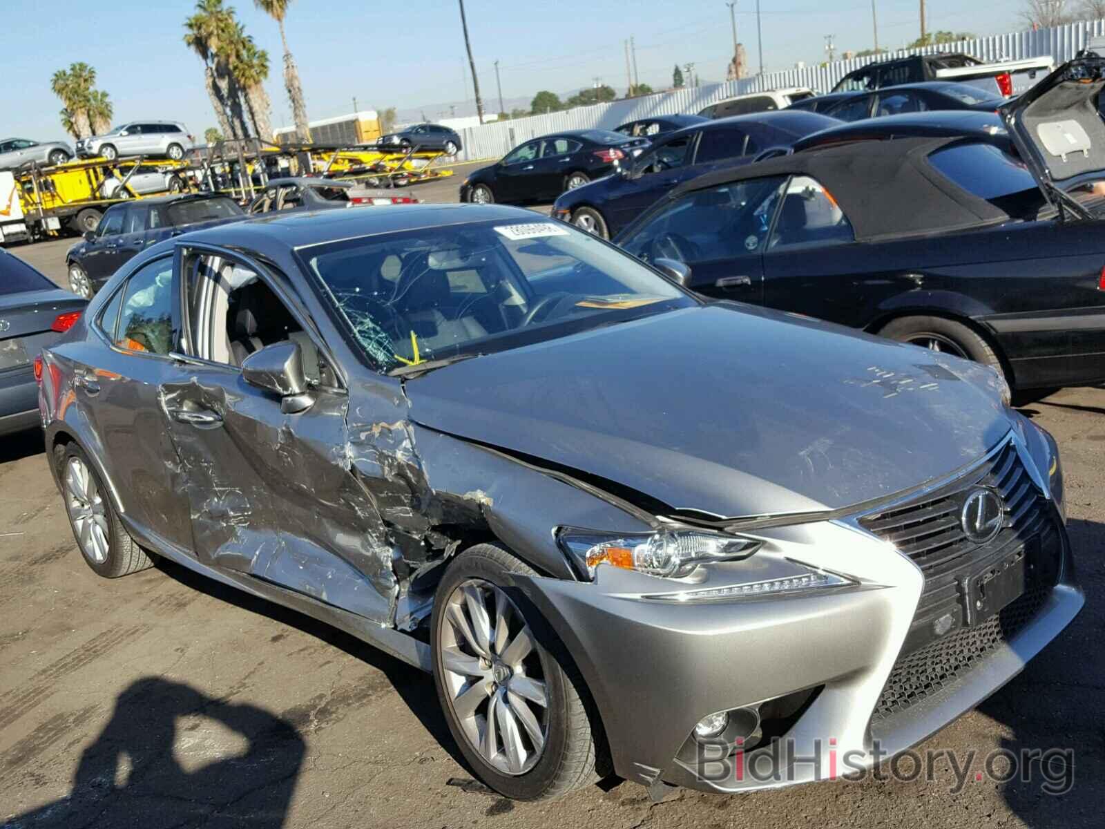 Photo JTHBA1D27G5033709 - LEXUS IS200 2016