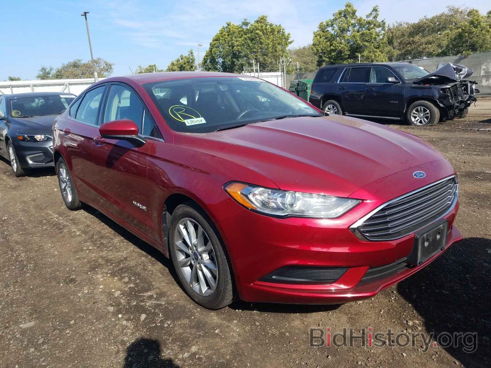 Photo 3FA6P0LU1HR355216 - FORD FUSION SE 2017