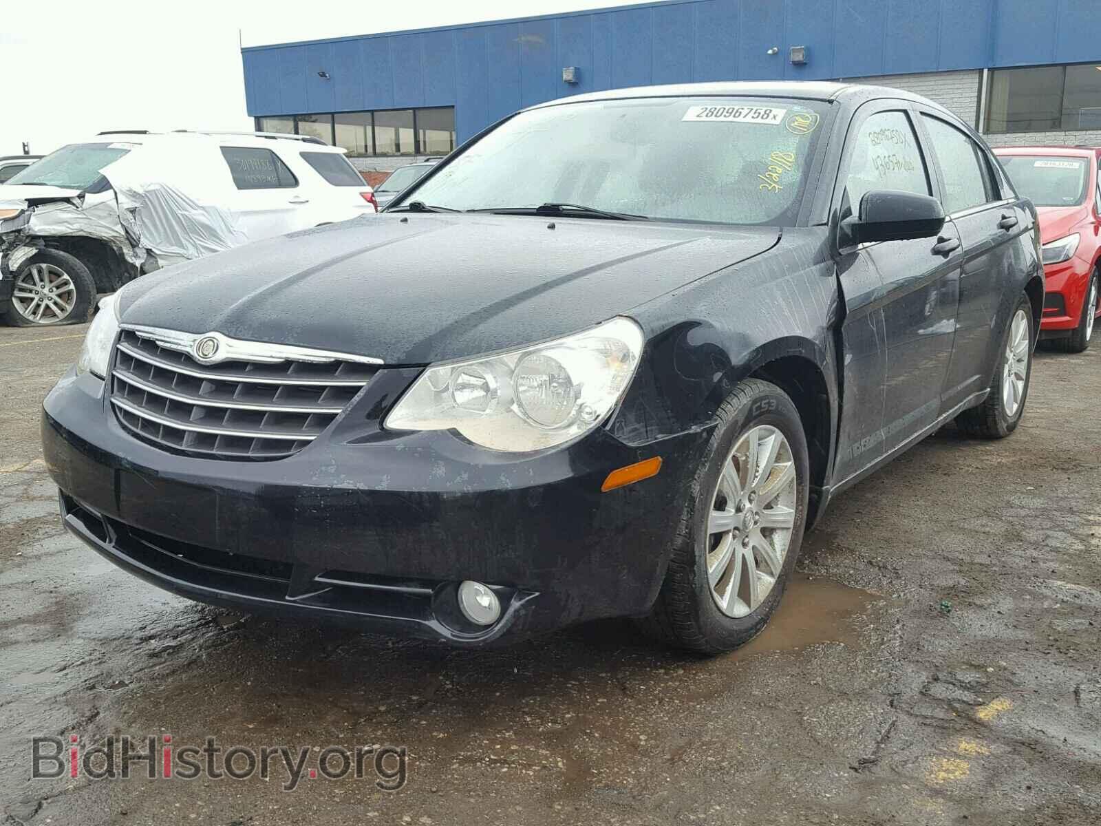 2010 CHRYSLER SEBRING - VIN: 1C3CC5FB0AN111571 - Фото 2