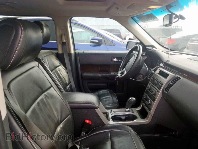 2011 Ford FLEX (VIN 2FMGK5CC4BBD27736) — фото 5 из 10