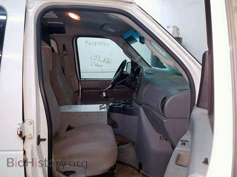2008 Ford ECONOLINE (VIN 1FTSS34LX8DA20088) — фото 5 из 10