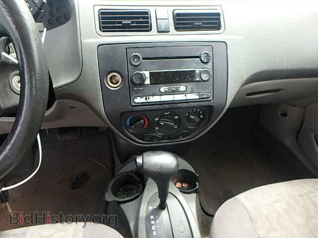 2005 FORD FOCUS - VIN: 1FAFP34N35W262425 - Фото 9