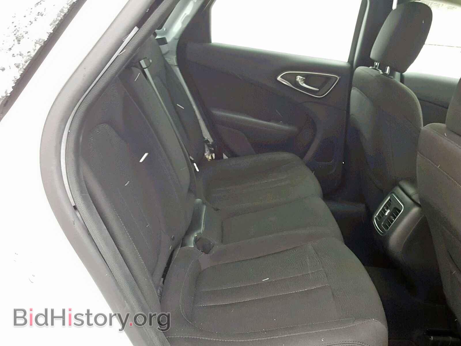 2016 CHRYSLER 200 - VIN: 1C3CCCAB0GN145403 - Фото 6