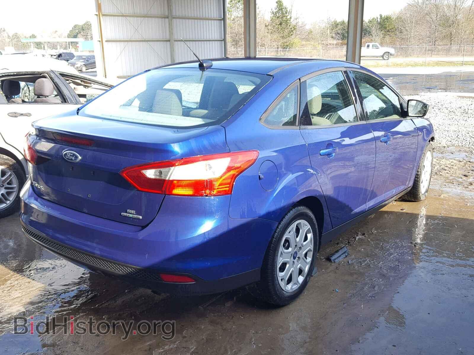 2012 Ford FOCUS (VIN 1FAHP3F27CL456014) — photo 4 of 10