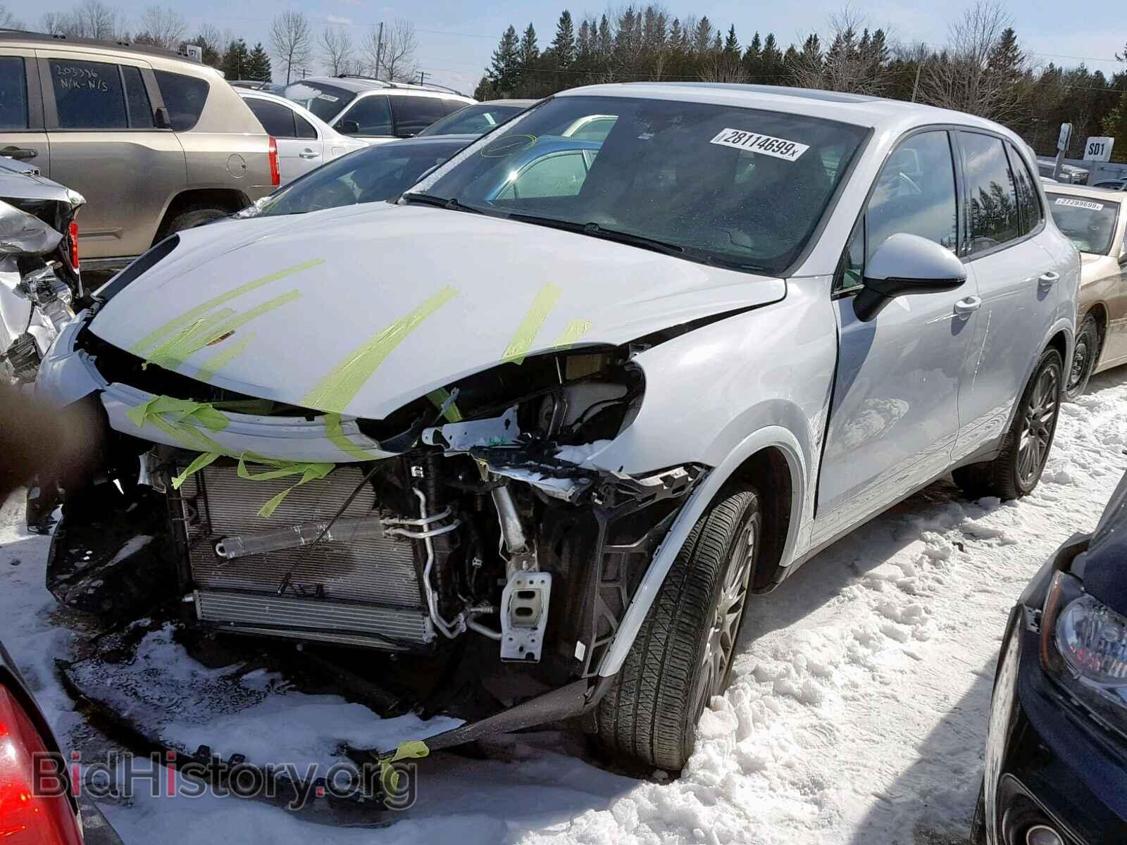 2017 PORSCHE CAYENNE - VIN: WP1AA2A28HKA91028 - Фото 2