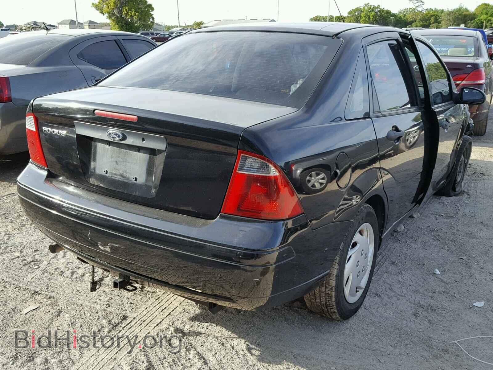 2007 FORD FOCUS - VIN: 1FAFP34NX7W180792 - Фото 4