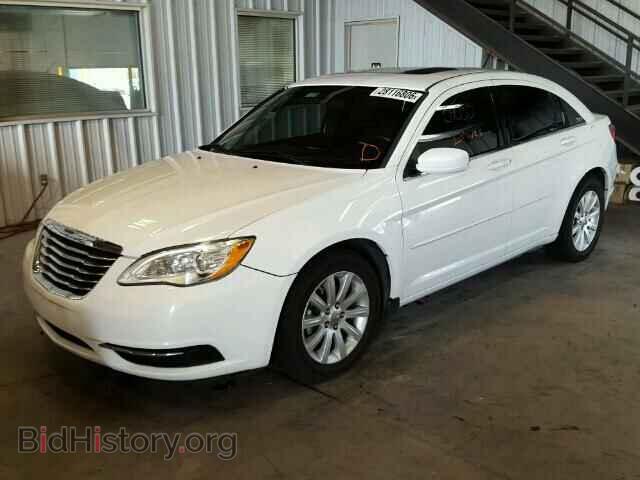 2013 CHRYSLER 200 - VIN: 1C3CCBBG0DN660093 - Фото 2