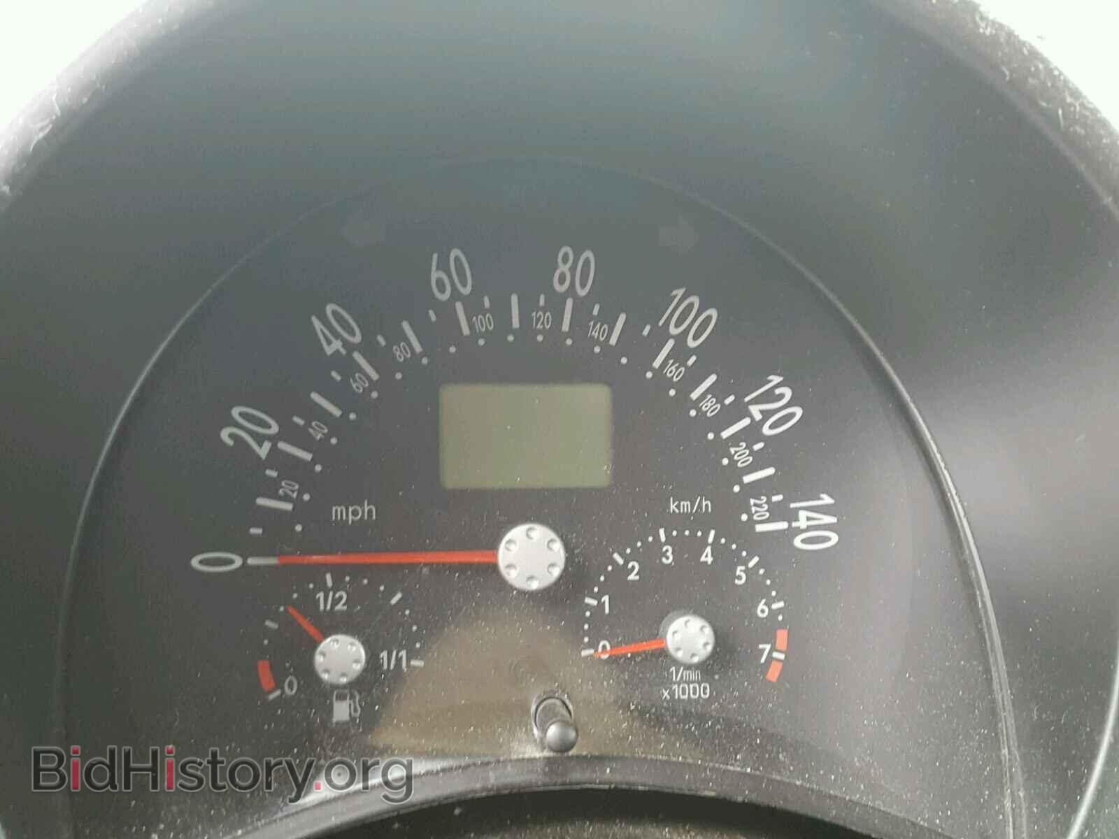 2000 VOLKSWAGEN BEETLE - VIN: 3VWCA21C9YM447544 - Фото 8