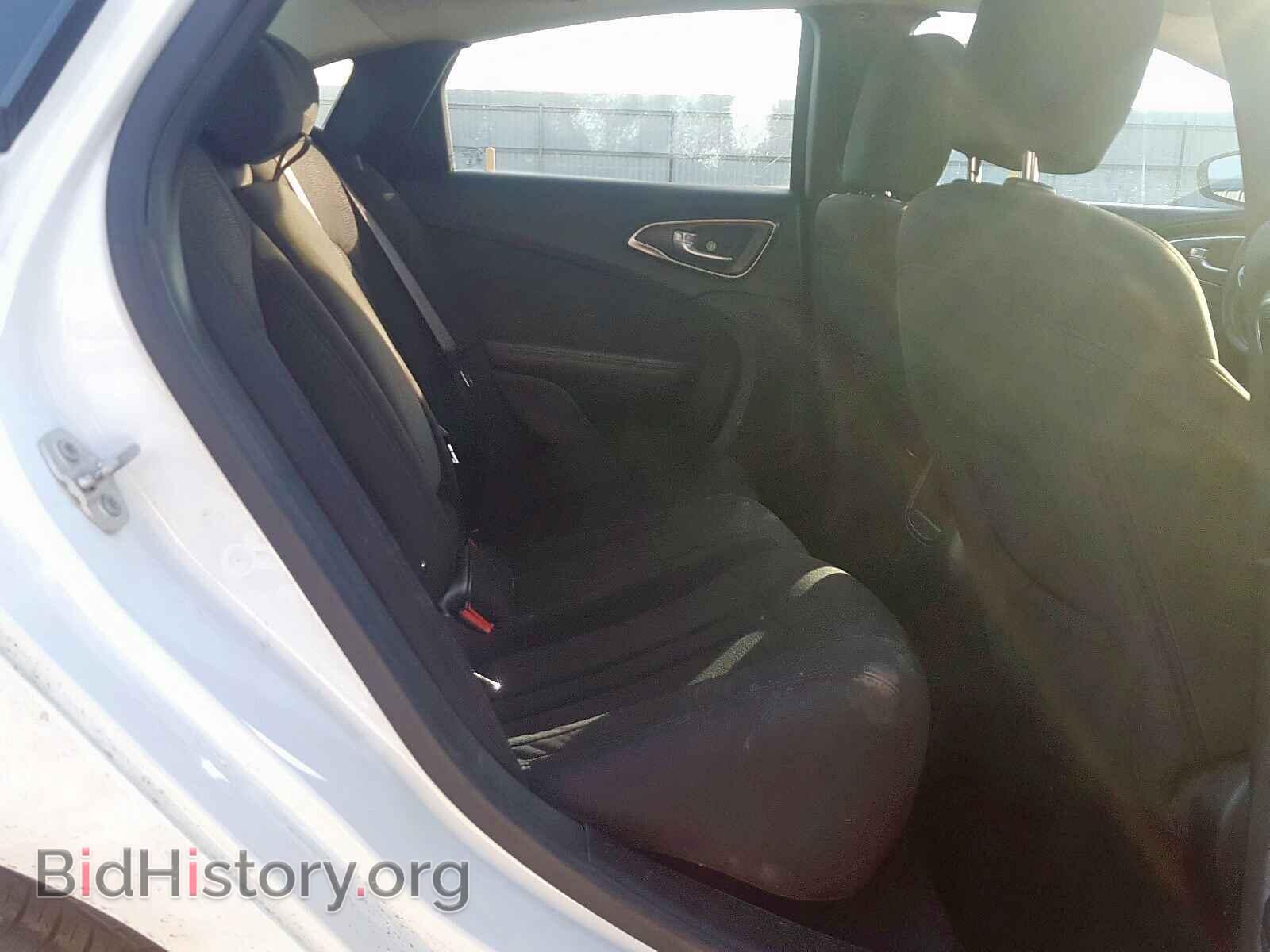 2016 CHRYSLER 200 - VIN: 1C3CCCAB2GN115383 - Photo 6