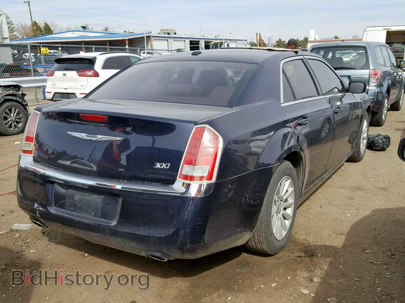 2012 CHRYSLER 300 - VIN: 2C3CCAAG8CH202644 - Фото 4
