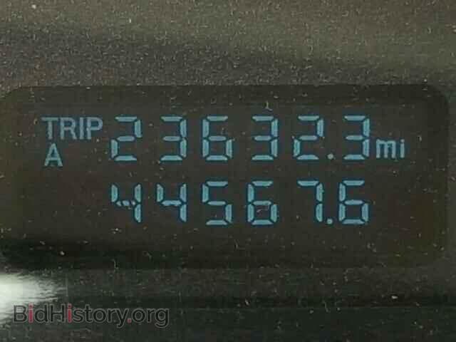 2011 MAZDA TRIBUTE - VIN: 4F2CY9C70BKM02448 - Фото 8