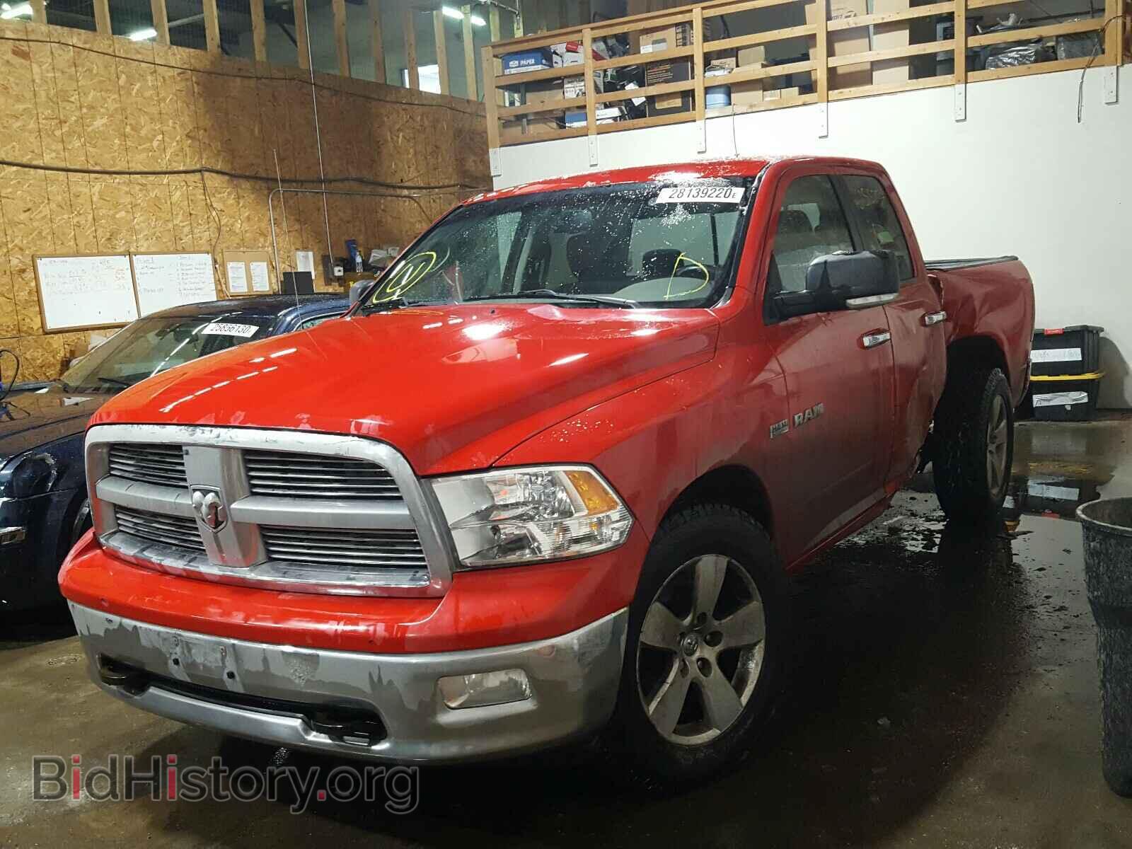 2010 DODGE RAM 1500 - VIN: 1D7RV1GT1AS182429 - Фото 2