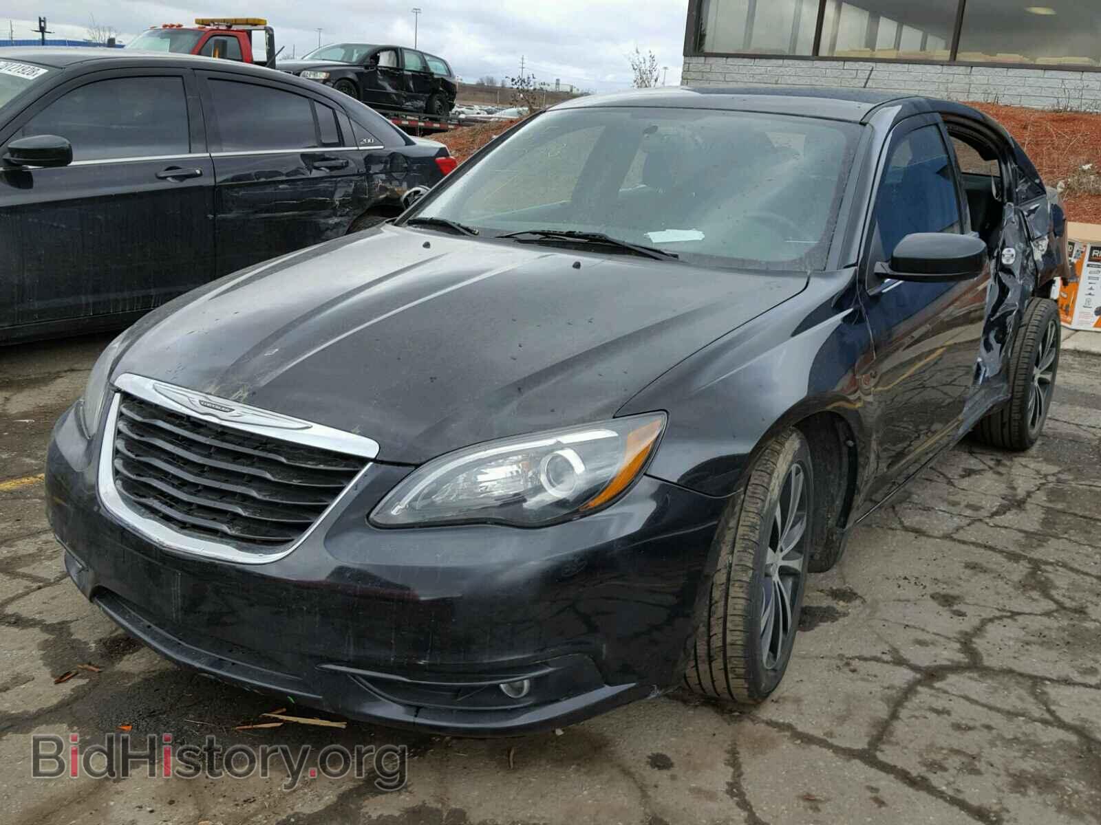2013 CHRYSLER 200 - VIN: 1C3CCBBG4DN747219 - Фото 2