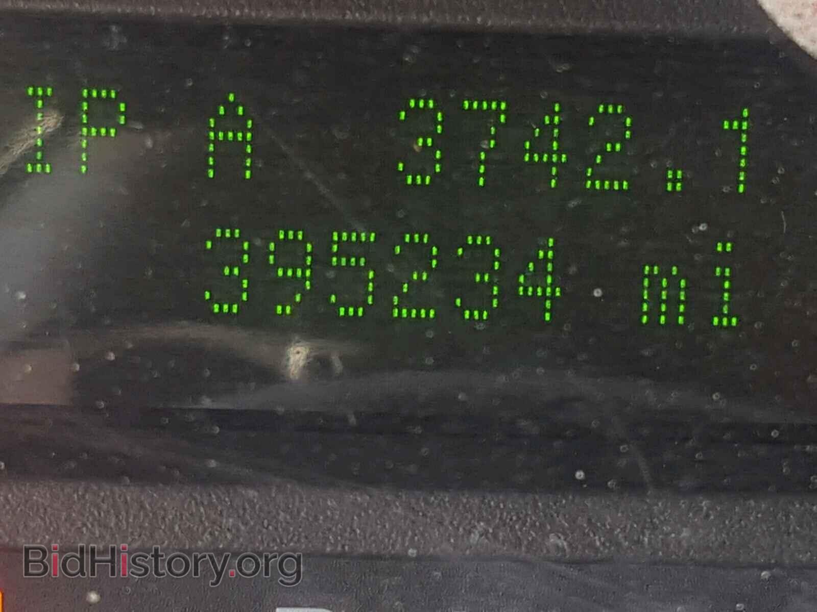 2010 FORD ECONOLINE - VIN: 1FBSS3BL8ADA45973 - Photo 8