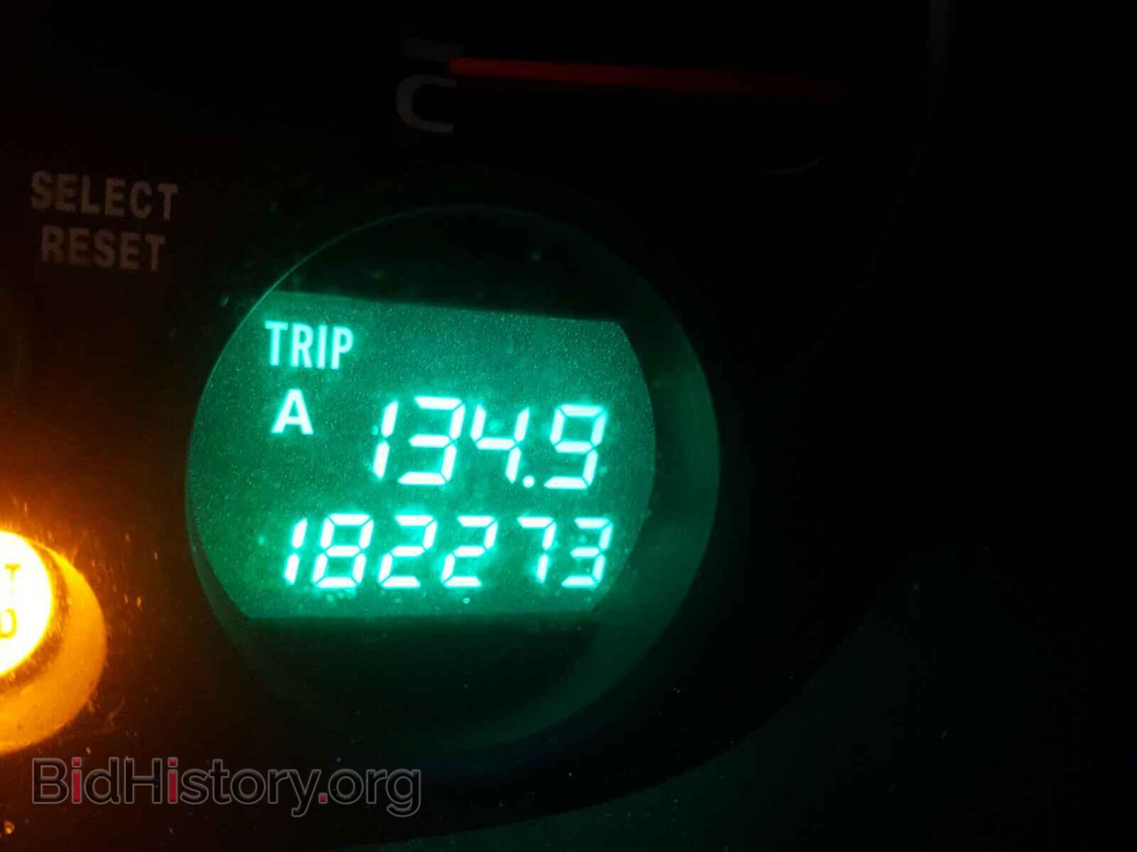 2005 HONDA PILOT - VIN: 5FNYF184X5B008453 - Фото 8