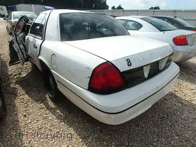 2000 FORD CROWN VIC - VIN: 2FAFP71W8YX190425 - Фото 3